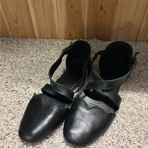 Chic Black Women's Flats